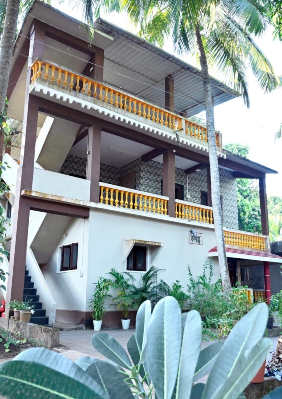 Sneh Beach Homestay - Wayangani Vengurla Luaran gambar