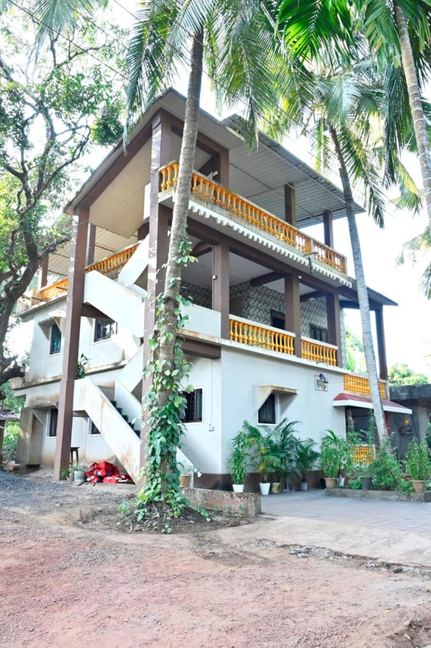 Sneh Beach Homestay - Wayangani Vengurla Luaran gambar