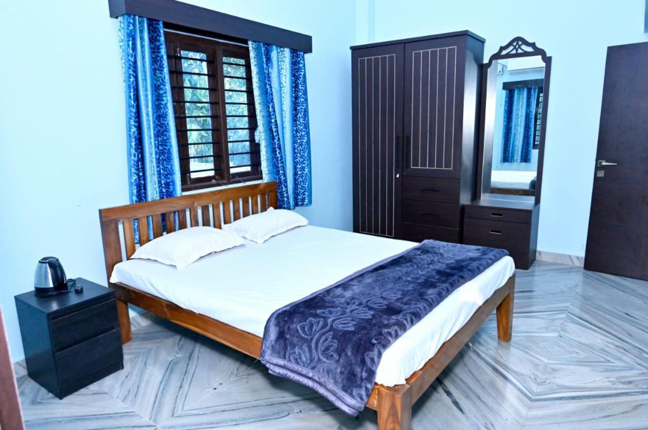 Sneh Beach Homestay - Wayangani Vengurla Luaran gambar